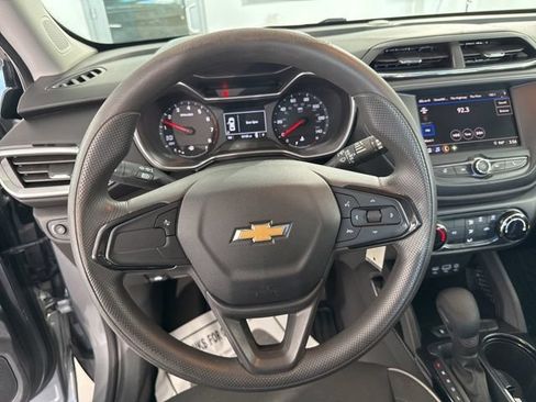 Used 2023 Chevrolet TrailBlazer LS w/ LPO, Blackout Package FWD image 26