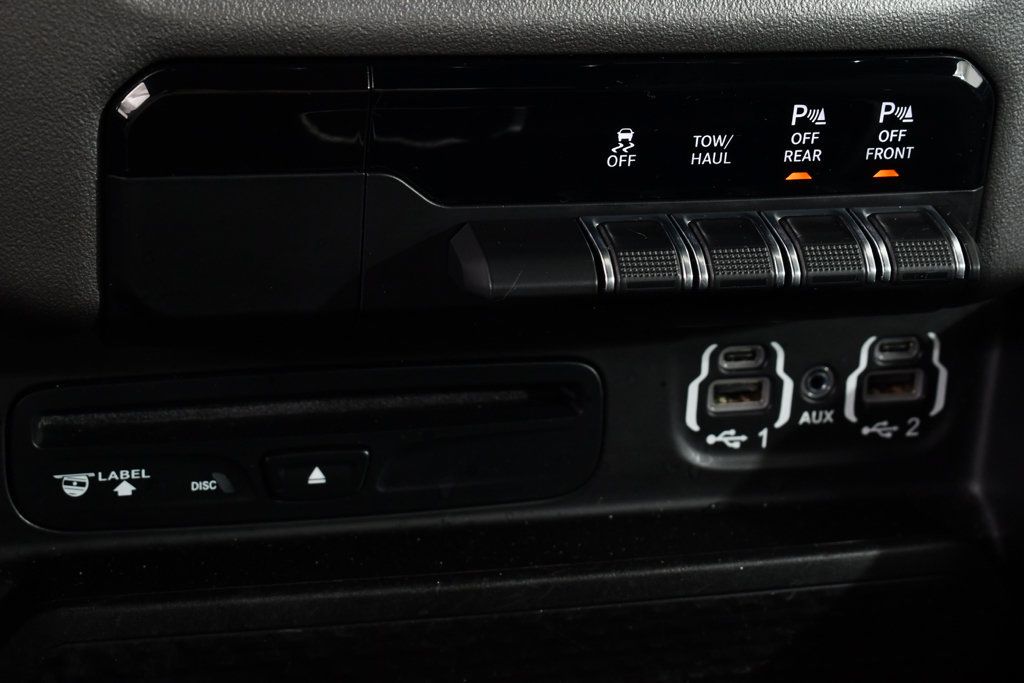 Used 2019 RAM 1500 Big Horn AWD/4WD image 30