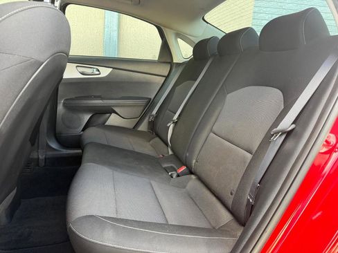 Used 2022 Kia Forte LXS image 18