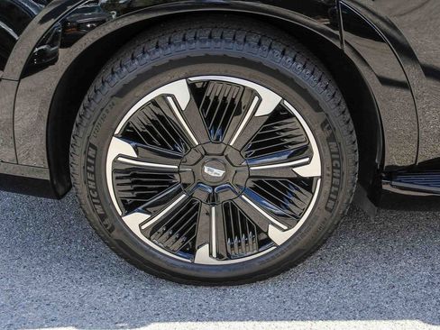 Used 2025 Cadillac Escalade IQ Sport 2 image 8