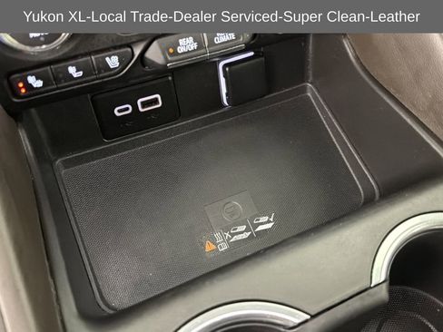 Used 2022 GMC Yukon XL SLT w/ SLT Luxury Package image 35