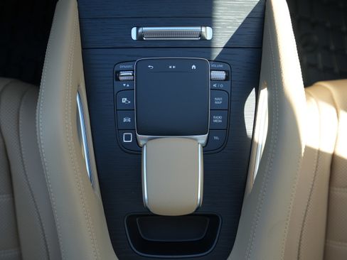 New 2026 Mercedes-Benz GLE 450 4MATIC image 30