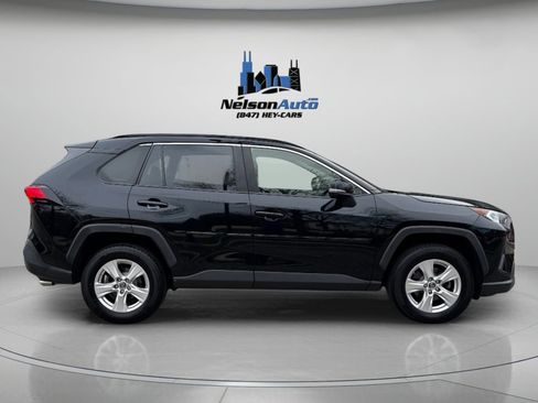 Used 2019 Toyota RAV4 XLE w/ Convenience Package AWD/4WD image 3
