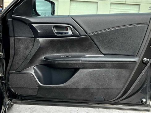 Used 2013 Honda Accord Sport image 26