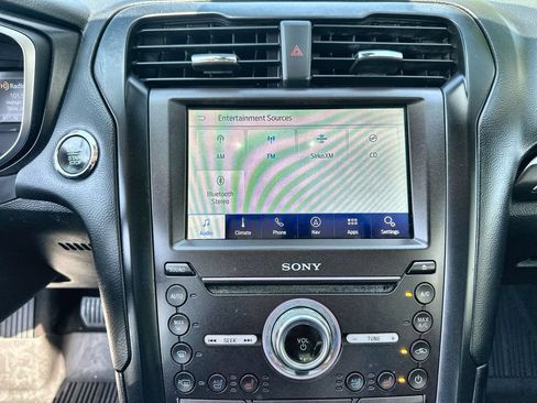 Used 2020 Ford Fusion Titanium AWD/4WD image 13