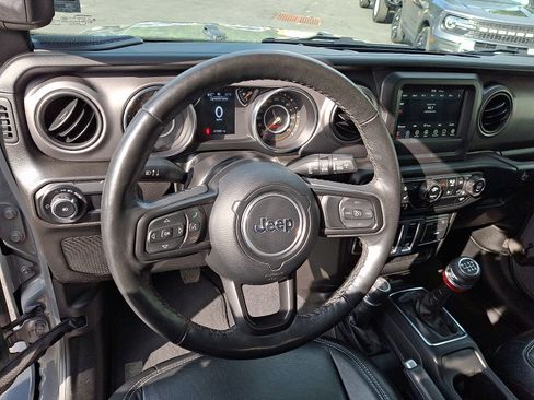 Used 2023 Jeep Wrangler Sport AWD/4WD image 13