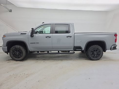 Used 2024 Chevrolet Silverado 2500 LT w/ Z71 Sport Edition image 8