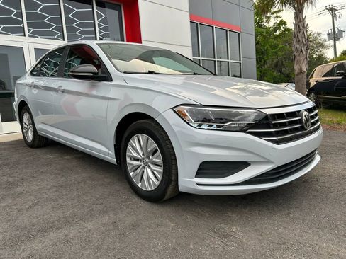 Used 2019 Volkswagen Jetta S FWD image 3