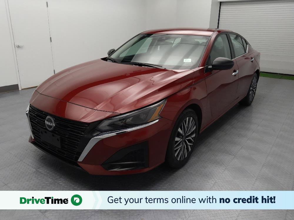 Used 2025 Nissan Altima 2.5 SV FWD image 1