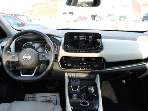 Certified 2023 Nissan Rogue SL w/ SL Premium Package image 17