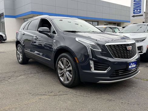 Certified 2024 Cadillac XT5 Premium Luxury AWD/4WD image 2