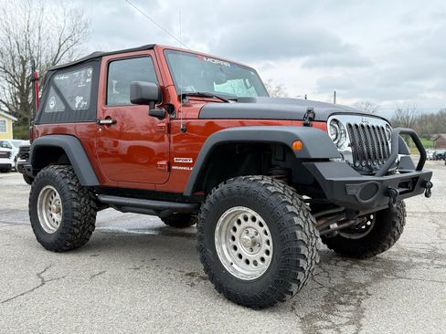 Used 2014 Jeep Wrangler Sport image 8