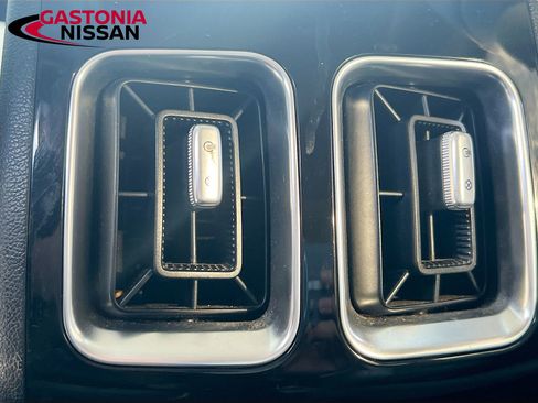 Used 2021 Kia Sorento SX image 33