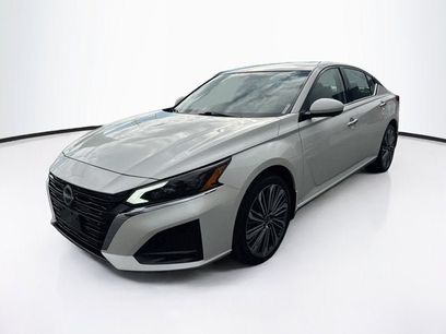 Used 2023 Nissan Altima 2.5 SL