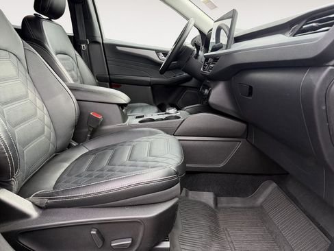 Used 2023 Ford Escape Platinum w/ Premium Technology Package AWD/4WD image 24