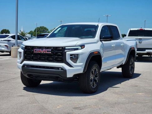 New 2025 GMC Canyon Elevation w/ Convenience Package image 2