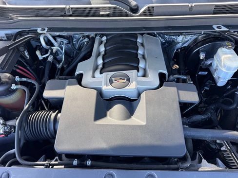 Used 2017 Cadillac Escalade Platinum AWD/4WD image 42