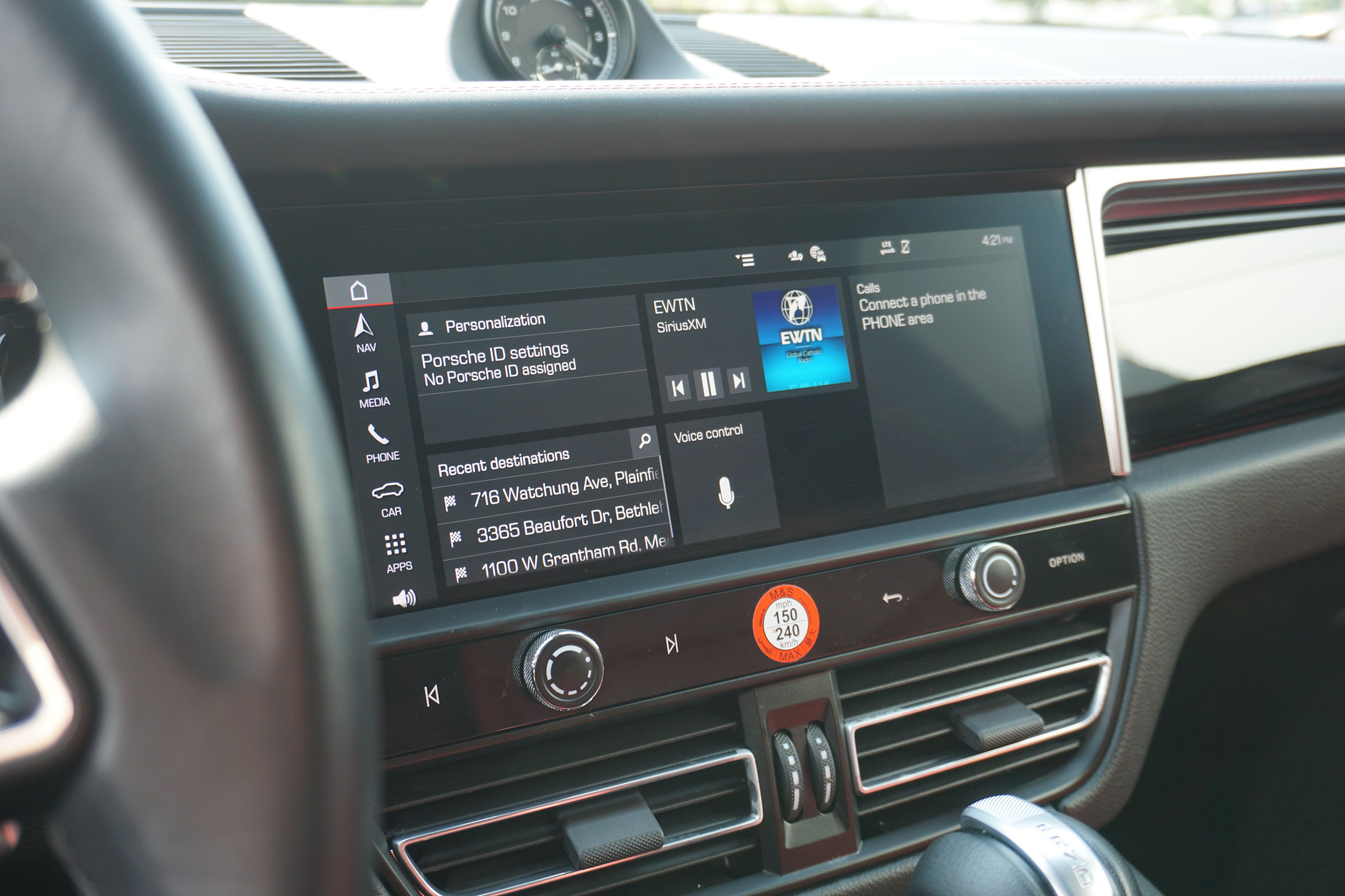 Certified 2023 Porsche Macan S AWD/4WD image 22