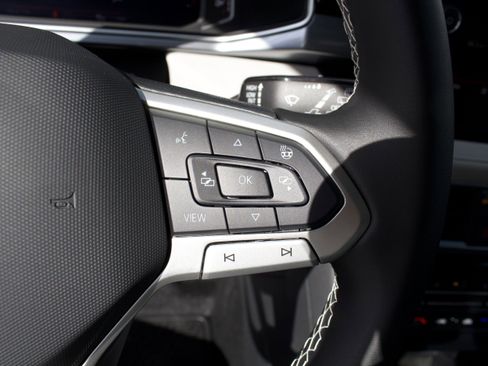 New 2026 Volkswagen Taos SEL AWD/4WD image 18