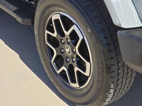 Certified 2024 Ford Bronco Outer Banks image 8