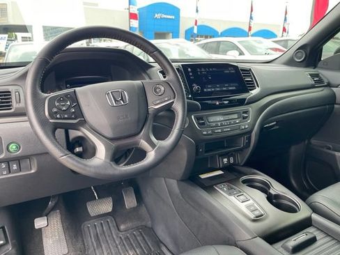 Used 2022 Honda Passport TrailSport image 13