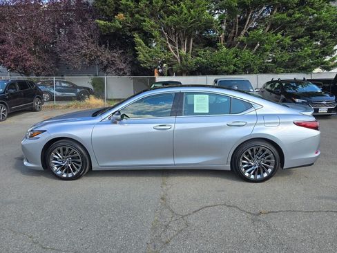 Used 2025 Lexus ES 350 w/ Accessory Package (Z1) FWD image 6