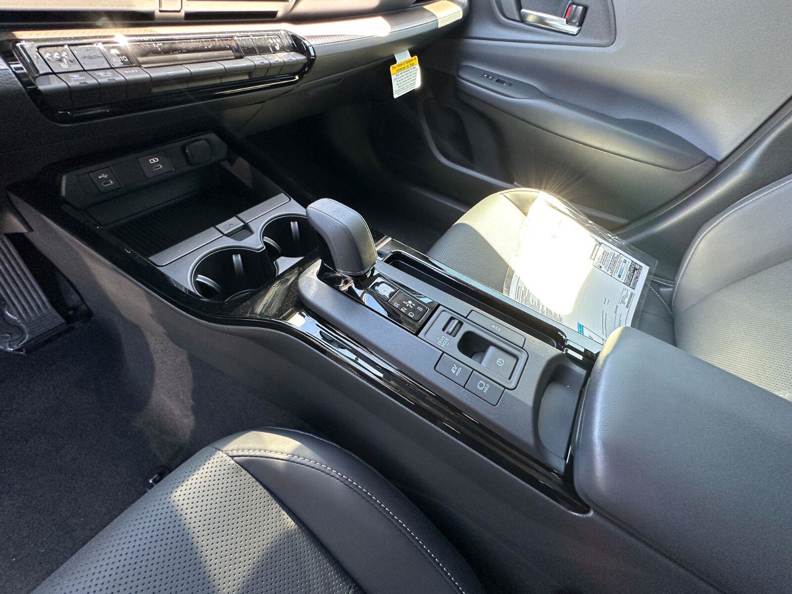 New 2027 Toyota Prius XLE FWD image 14
