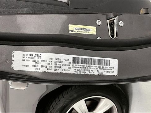 Used 2016 Jeep Compass High Altitude FWD image 40