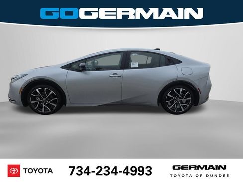 New 2026 Toyota Prius Plug-In Hybrid FWD image 11