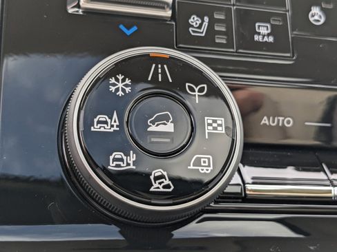 New 2026 Nissan Armada Platinum AWD/4WD image 19