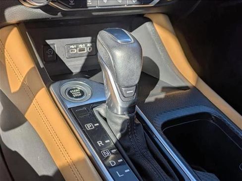 Used 2024 Nissan Sentra SV w/ SV Premium Package image 11