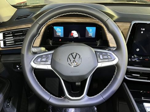 New 2026 Volkswagen Atlas SE image 31