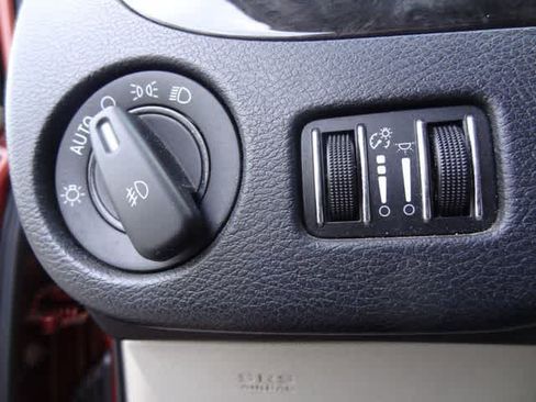 Used 2012 Dodge Grand Caravan Crew w/ Safety Sphere Group FWD image 19