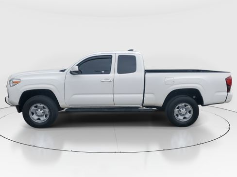Used 2023 Toyota Tacoma TRD Sport image 6