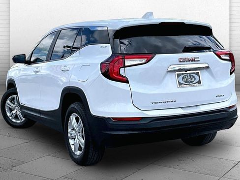 Used 2024 GMC Terrain SLE AWD/4WD image 10