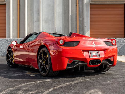 Used 2013 Ferrari 458 Spider RWD image 7