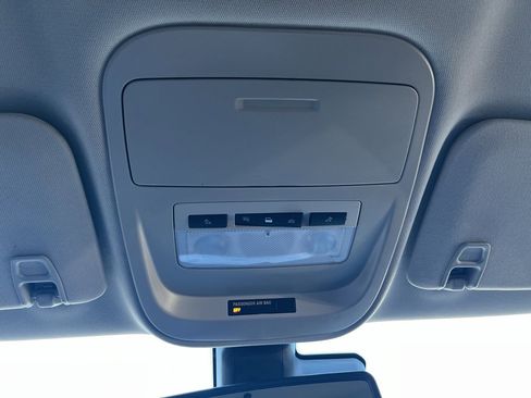 Used 2021 Chevrolet Colorado LT w/ Fleet Safety Package image 21