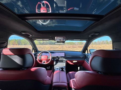 New 2026 Genesis GV80 3.5T e-SC image 3