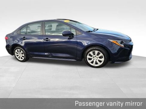 Used 2024 Toyota Corolla LE image 27