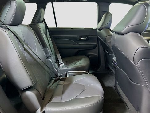 New 2026 Toyota Grand Highlander AWD Hybrid image 28