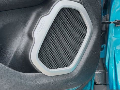 Used 2021 Jeep Renegade Latitude image 22