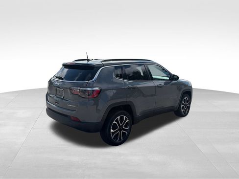 Used 2024 Jeep Compass Limited AWD/4WD image 6