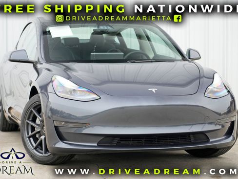 Used 2023 Tesla Model 3 Standard Range image 2