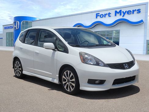 Used 2013 Honda Fit Sport image 1