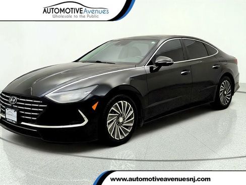 Used 2023 Hyundai Sonata Limited FWD image 1