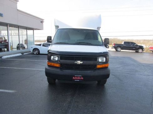 Used 2014 Chevrolet Express 3500 RWD image 7