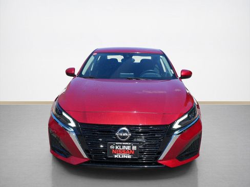 Certified 2023 Nissan Altima 2.5 SV AWD/4WD image 8