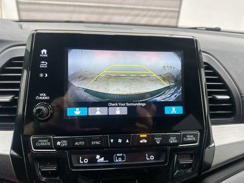 Used 2019 Honda Odyssey EX-L image 24
