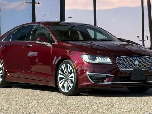 Used 2017 Lincoln MKZ Reserve w/ Technology Package FWD image 17