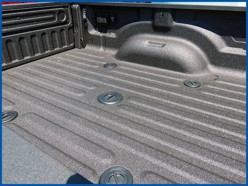 New 2026 RAM 3500 Big Horn AWD/4WD image 8
